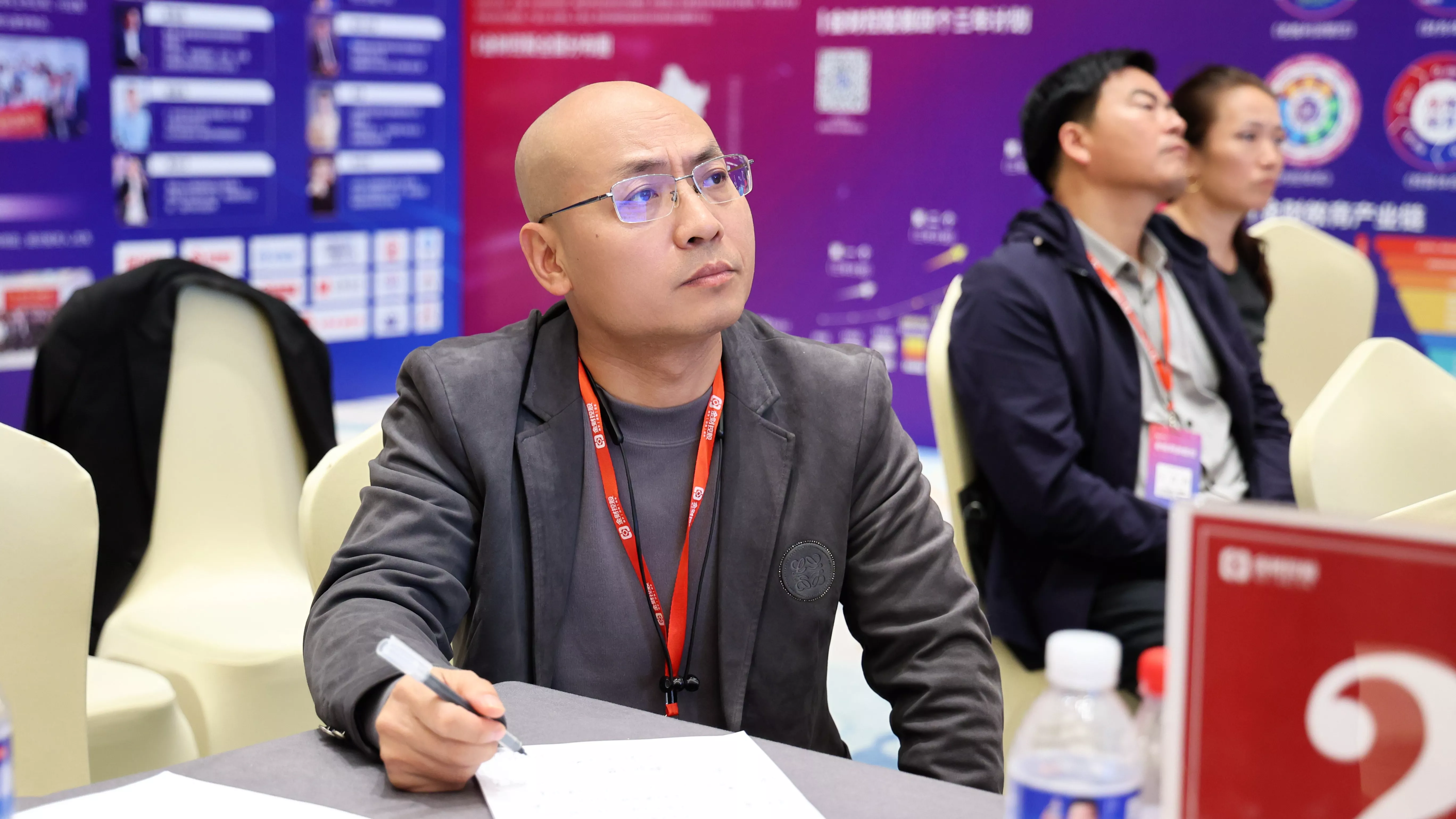 3418d917-abe4-4501-a337-4f94ac033ee6.jpg